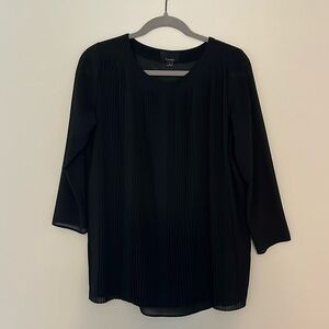 Pleated black top